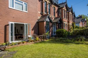 Photo 13- click for photo gallery